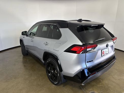 Used 2020 Toyota RAV4 XSE w/ XSE Grade Weather Package image 12