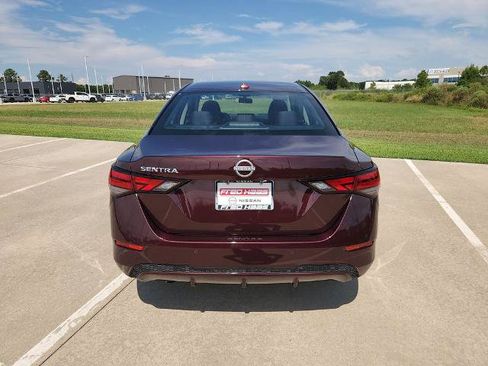 Certified 2025 Nissan Sentra SV FWD image 6