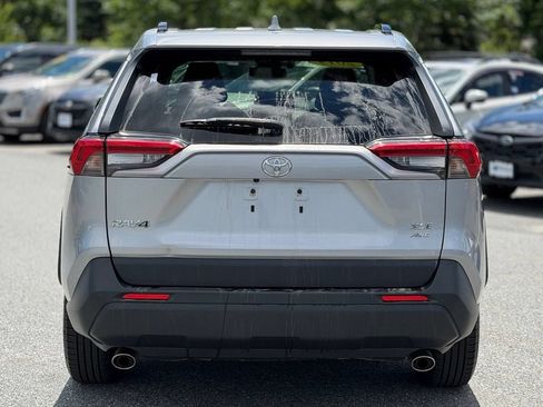Used 2019 Toyota RAV4 XLE w/ Convenience Package AWD/4WD image 4