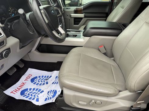 Used 2015 Ford F150 Lariat w/ Equipment Group 502A Luxury AWD/4WD image 14