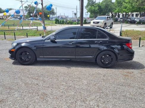 Used 2014 Mercedes-Benz C 250 Sedan image 4