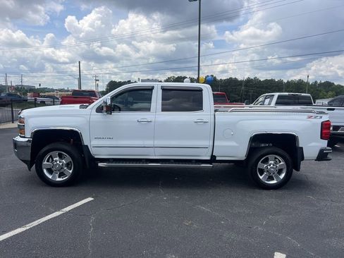 Used 2016 Chevrolet Silverado 2500 LTZ w/ Duramax Plus Package AWD/4WD image 9