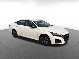 Used 2026 Nissan Altima 2.5 SV FWD video 2