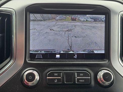 Used 2019 GMC Sierra 1500 SLT w/ SLT Premium Plus Package AWD/4WD image 17