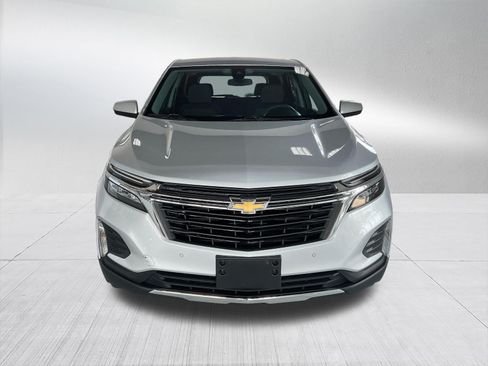 Used 2022 Chevrolet Equinox LT AWD/4WD image 2