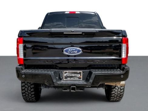 Used 2019 Ford F250 Lariat w/ Lariat Ultimate Package AWD/4WD image 8
