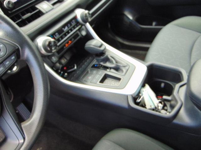 Used 2025 Toyota RAV4 XLE FWD image 14