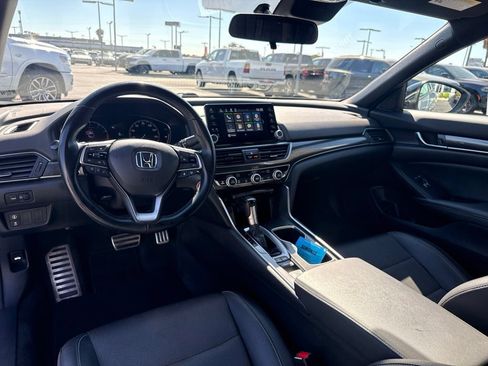 Used 2021 Honda Accord Sport image 15