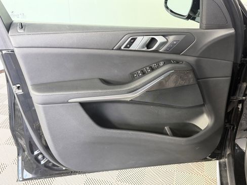 Used 2019 BMW X5 xDrive40i w/ Premium Package 2 AWD/4WD image 12