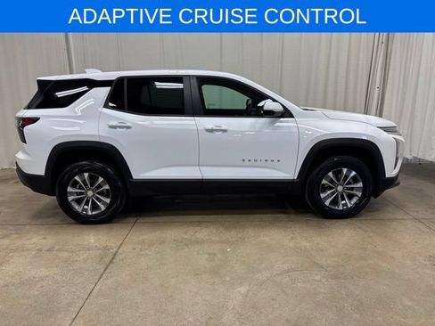 Used 2026 Chevrolet Equinox LT FWD image 2