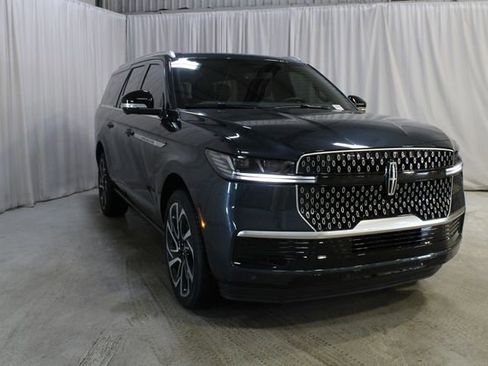 New 2026 Lincoln Navigator L Reserve image 64