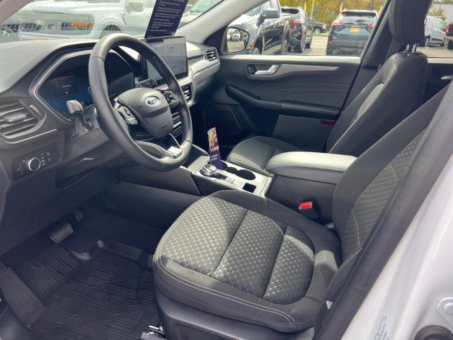 Used 2023 Ford Escape Active w/ Tech Pack #2 AWD/4WD image 7