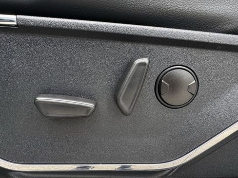 Certified 2022 Ford F150 Lariat AWD/4WD image 28