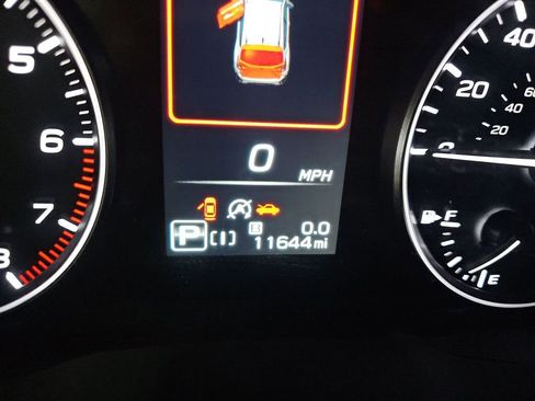 Used 2024 Subaru Crosstrek 2.5i Limited image 2