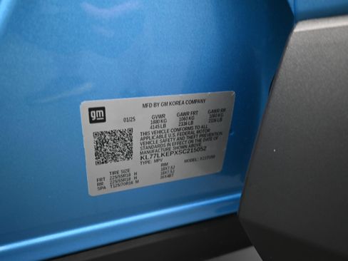 Used 2025 Chevrolet Trax ACTIV FWD image 17