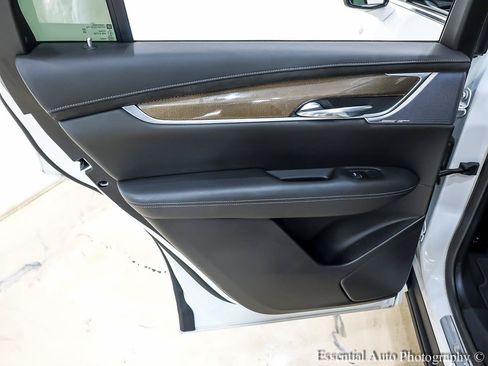 Used 2023 Cadillac XT6 Premium Luxury w/ Platinum Package AWD/4WD image 29