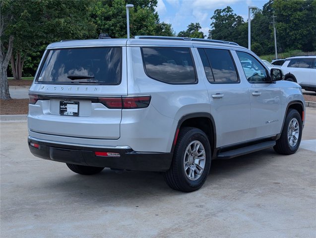 Used 2024 Jeep Wagoneer 4WD w/ Convenience Group I image 7