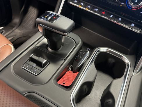 Used 2023 GMC Sierra 1500 Denali Ultimate image 12