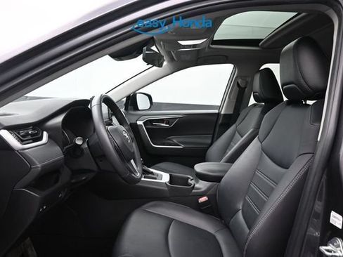 Used 2022 Toyota RAV4 XLE Premium FWD image 15