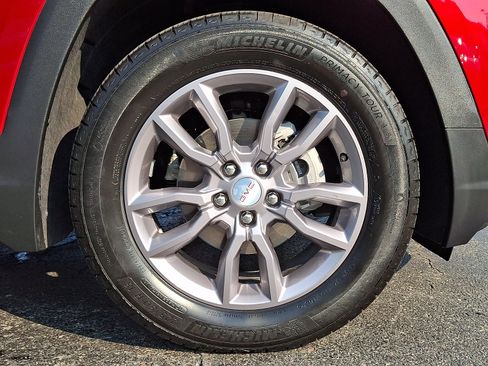 Used 2023 GMC Terrain SLT AWD/4WD image 8