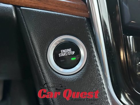 Used 2016 Cadillac Escalade Luxury AWD/4WD image 41