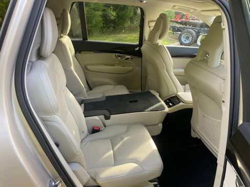Used 2018 Volvo XC90 T6 Momentum w/ Momentum Plus Package image 35