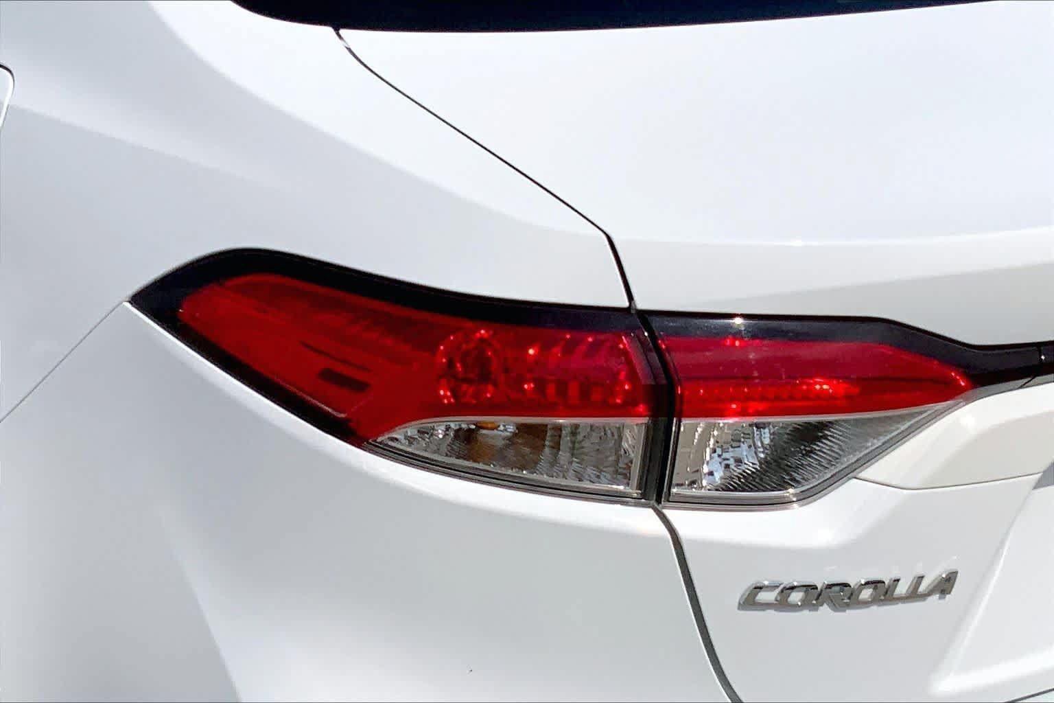 Used 2023 Toyota Corolla LE FWD image 27