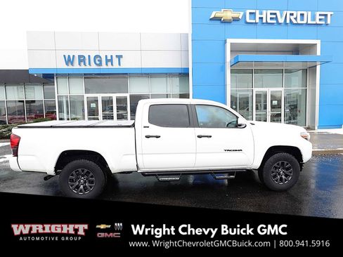 Used 2023 Toyota Tacoma SR5 image 2