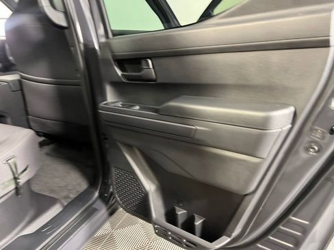 Used 2025 Toyota Tacoma SR5 image 27