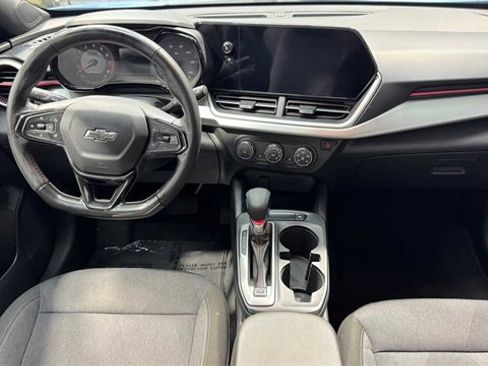 Used 2024 Chevrolet Trax RS w/ Driver Confidence Package image 15