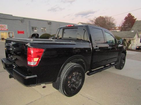 Used 2014 Nissan Titan PRO-4X image 5