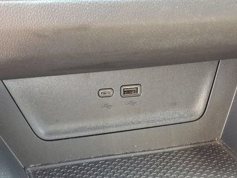Used 2025 Chevrolet Equinox RS w/ Safety and Technology Package FWD image 24