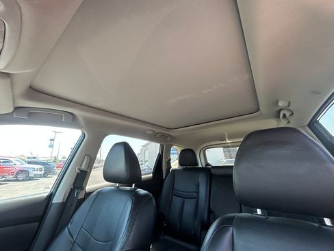 Used 2016 Nissan Rogue AWD image 30
