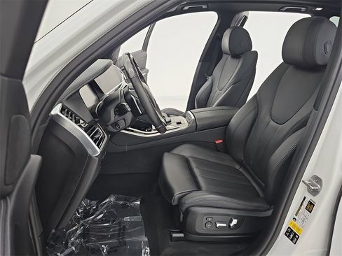 Used 2019 BMW X5 xDrive40i w/ Premium Package 2 image 25