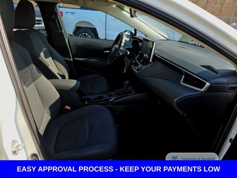 Used 2021 Toyota Corolla LE FWD image 16