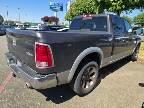 Used 2014 RAM 1500 Laramie w/ Convenience Group AWD/4WD image 3
