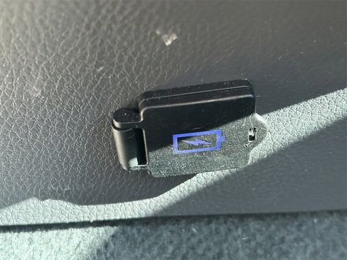 Used 2023 Toyota Camry LE image 19