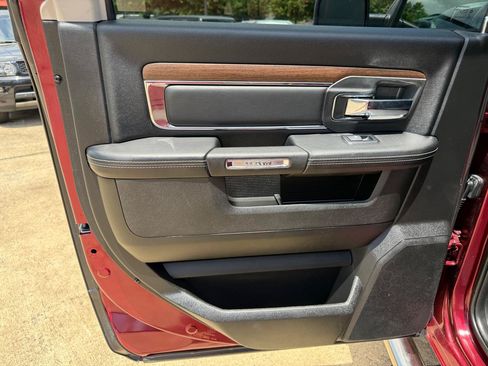 Used 2017 RAM 1500 Laramie w/ Convenience Group AWD/4WD image 26