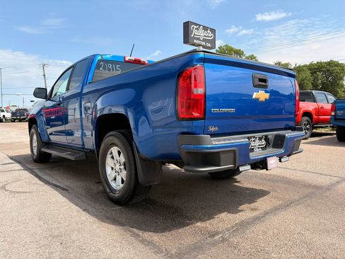 Used 2018 Chevrolet Colorado W/T w/ WT Convenience Package RWD image 5