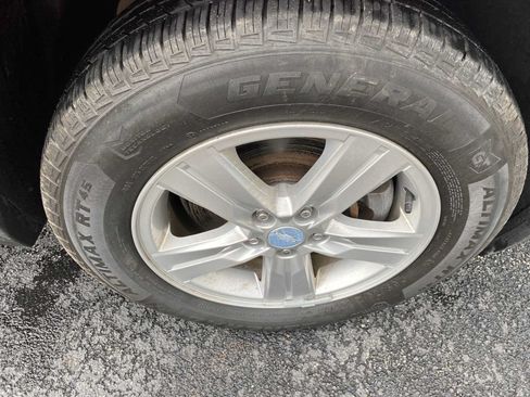Used 2019 Chevrolet Trax LT FWD image 35