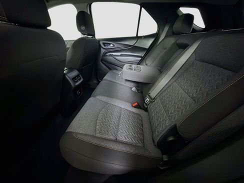Used 2022 Chevrolet Equinox LT FWD image 26
