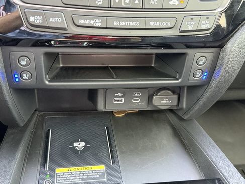 Used 2024 Honda Passport Black Edition image 24