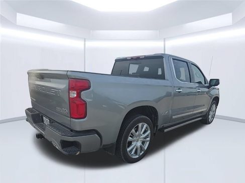Used 2024 Chevrolet Silverado 1500 High Country AWD/4WD image 6