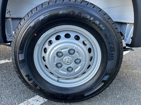 New 2026 RAM ProMaster 2500 w/ Convenience Group image 8