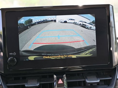 Used 2025 Toyota Corolla LE FWD image 22