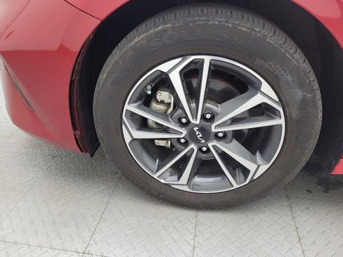 Used 2024 Kia Forte LXS w/ LXS Technology Package FWD image 31