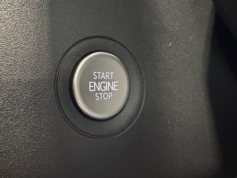 Used 2023 Volkswagen ID.4 Pro image 24