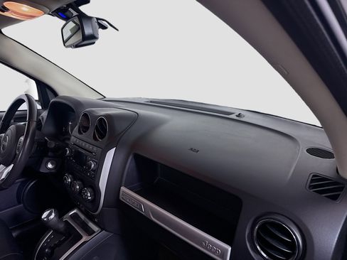 Used 2017 Jeep Compass High Altitude image 28