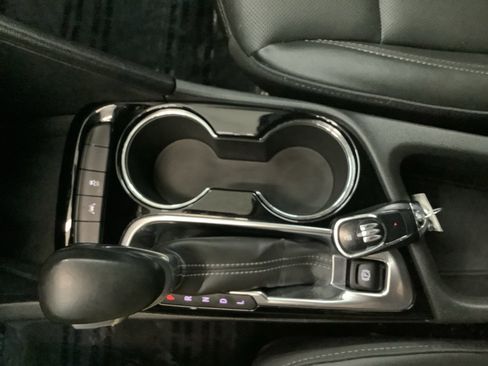 Used 2024 Buick Encore GX Sport Touring image 21