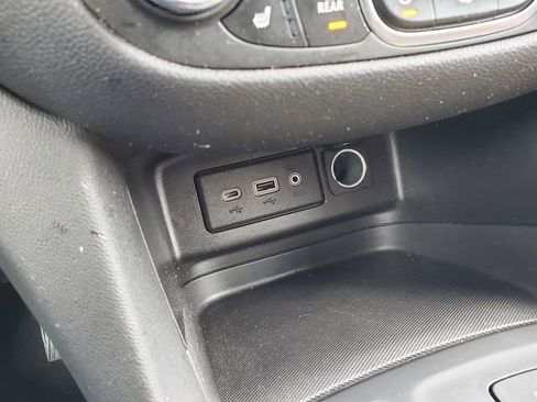 Certified 2024 Chevrolet Equinox LT image 34